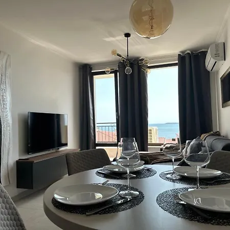 Polarstar Beach Resort Premium Apartments Апартамент *