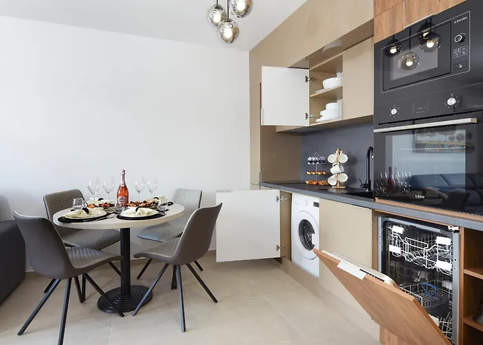 Апартамент Polarstar Beach Resort Premium Apartments Свети Влас