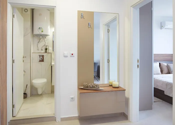 Апартамент Polarstar Beach Resort Premium Apartments Свети Влас